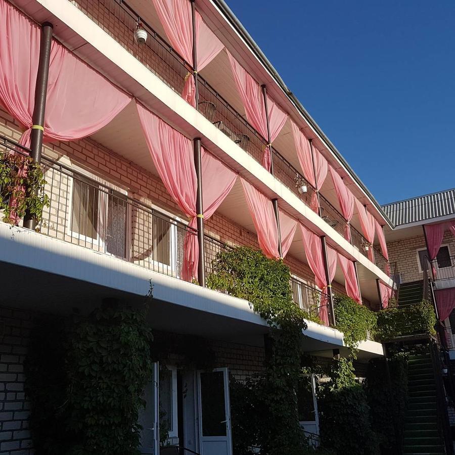 Hotel Flamingo Zaliznyy Port Εξωτερικό φωτογραφία