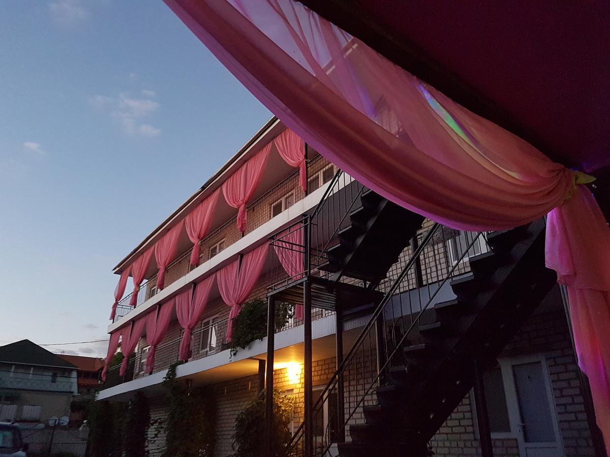 Hotel Flamingo Zaliznyy Port Εξωτερικό φωτογραφία